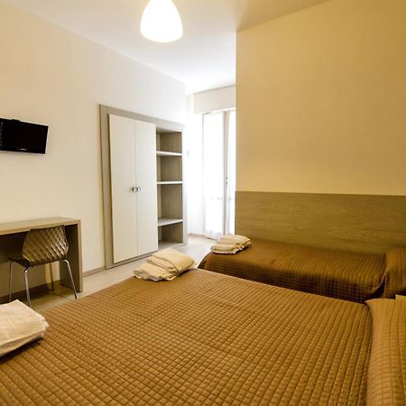Hotel Villa Alberta B&B Чезенатіко Номер фото