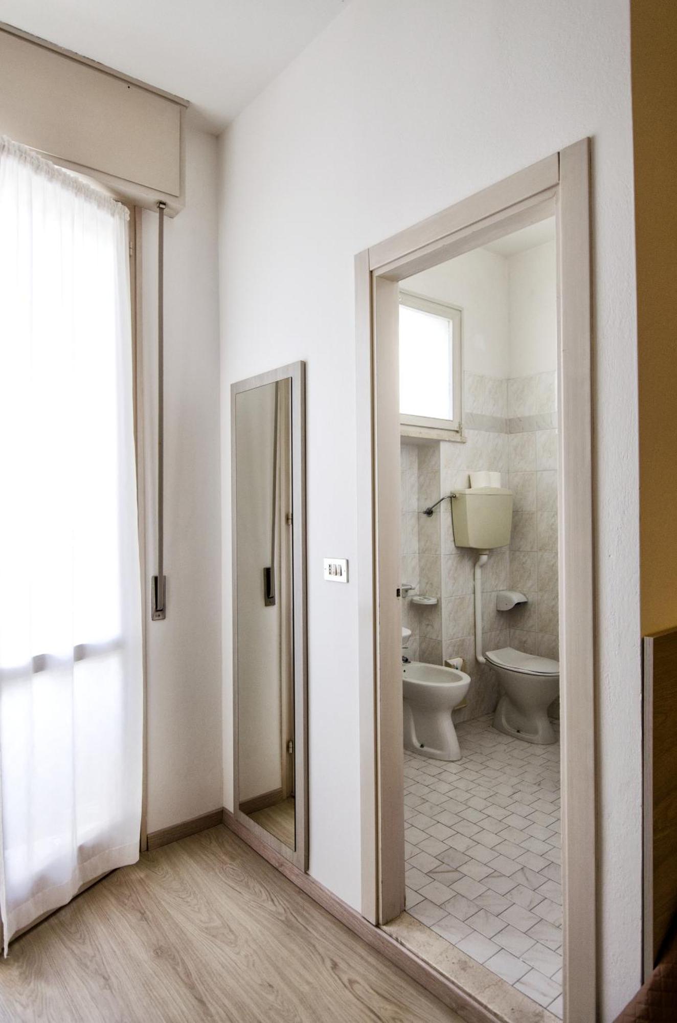 Hotel Villa Alberta B&B Чезенатіко Номер фото